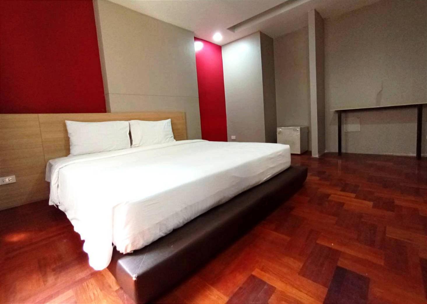 โกอินน์ สีลม - สถานีรถไฟฟ้าเซนต์หลุยส์ Go Inn Silom - Bts Saint Louis Bangkok Eksteriør billede