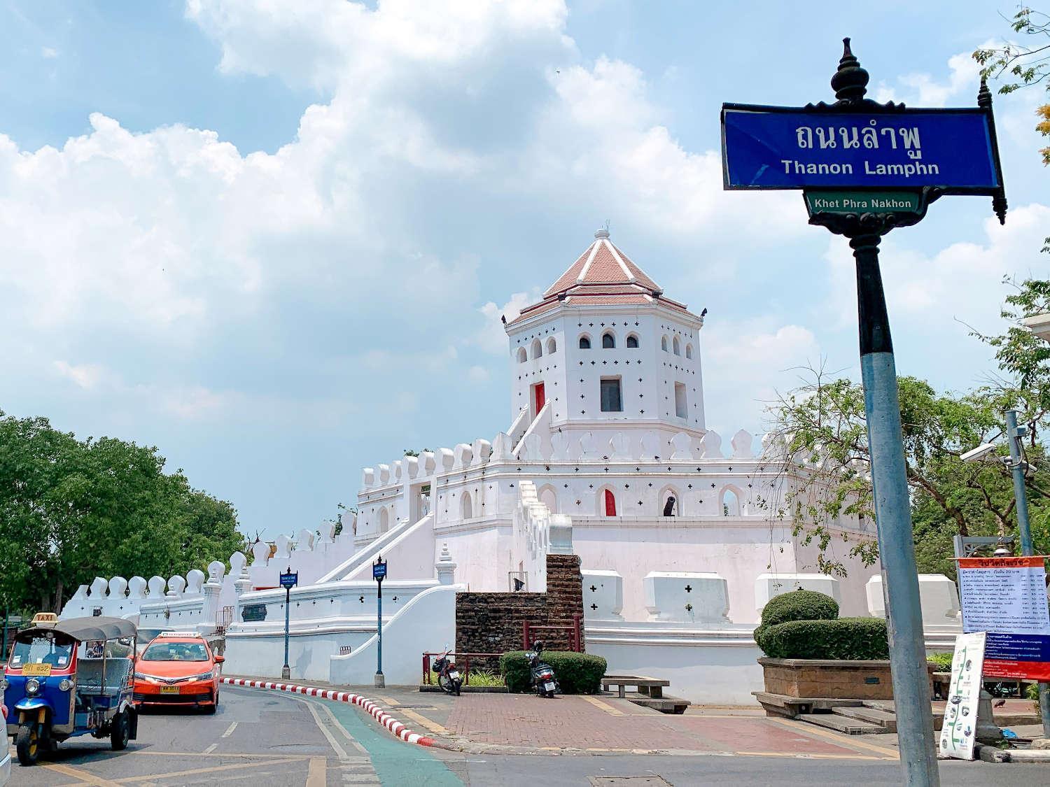 โกอินน์ สีลม - สถานีรถไฟฟ้าเซนต์หลุยส์ Go Inn Silom - Bts Saint Louis Bangkok Eksteriør billede