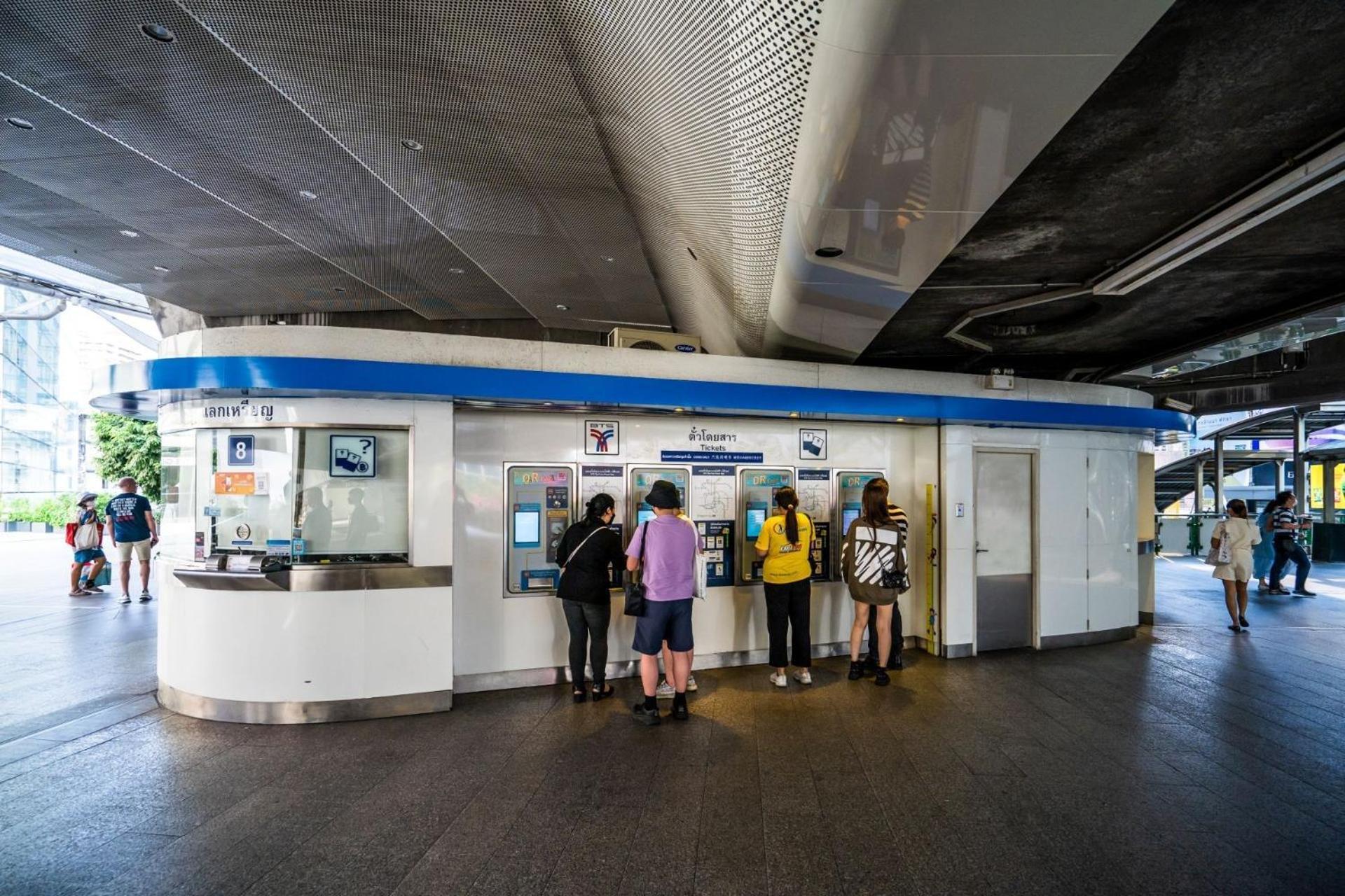 โกอินน์ สีลม - สถานีรถไฟฟ้าเซนต์หลุยส์ Go Inn Silom - Bts Saint Louis Bangkok Eksteriør billede