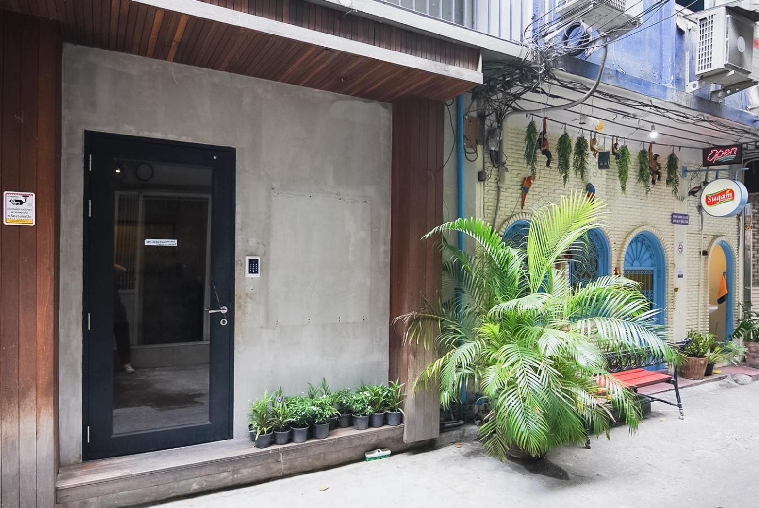 โกอินน์ สีลม - สถานีรถไฟฟ้าเซนต์หลุยส์ Go Inn Silom - Bts Saint Louis Bangkok Eksteriør billede